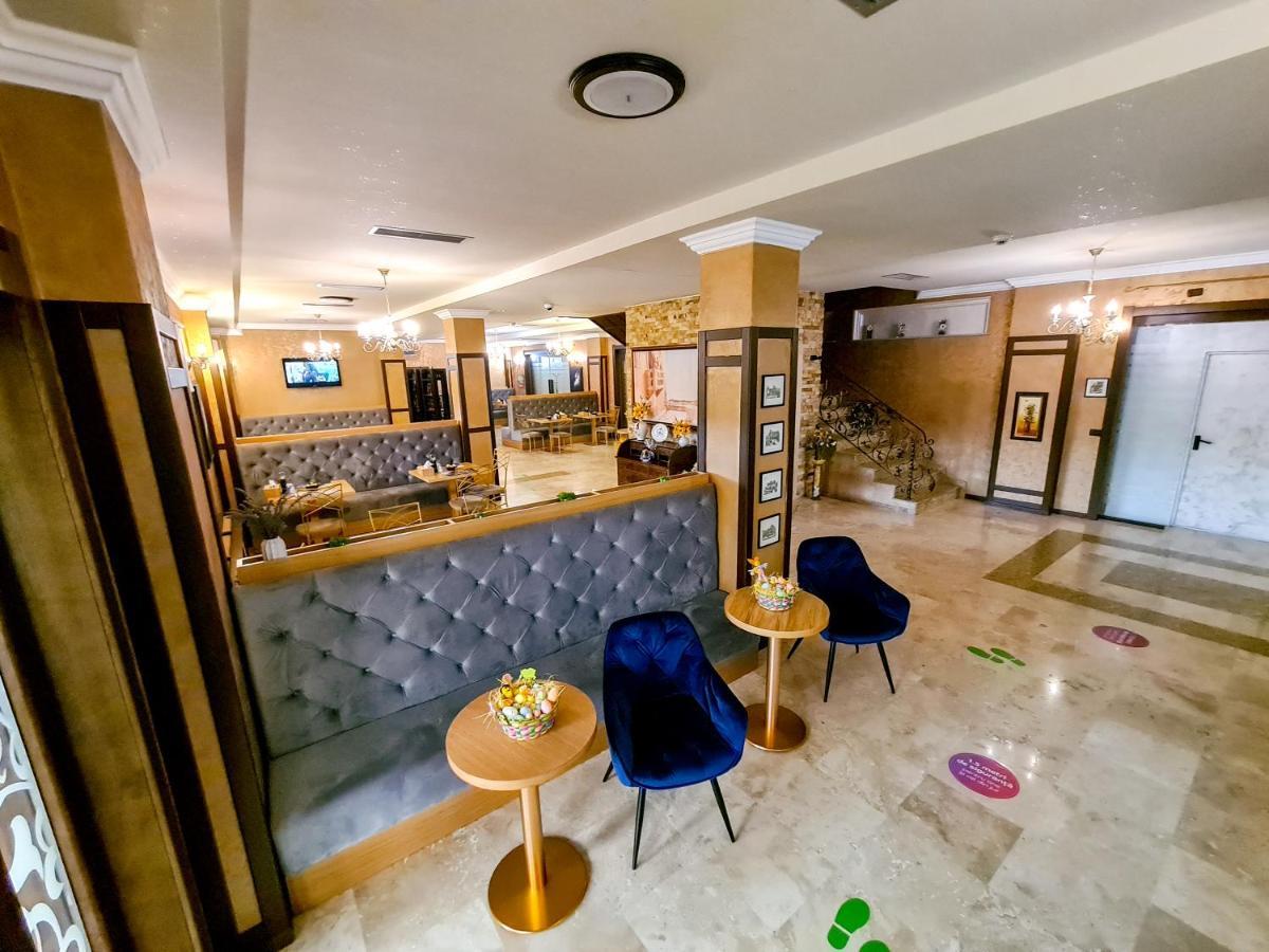 Hotel Yarus Plus Ploiesti Luaran gambar