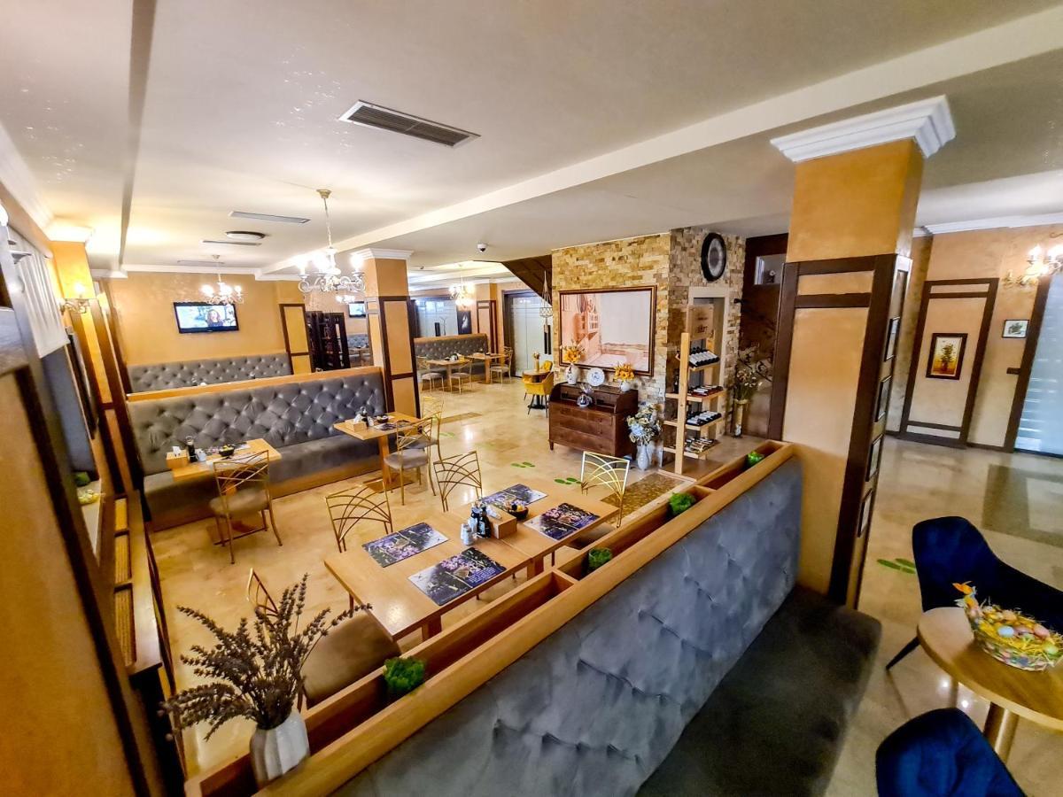 Hotel Yarus Plus Ploiesti Luaran gambar