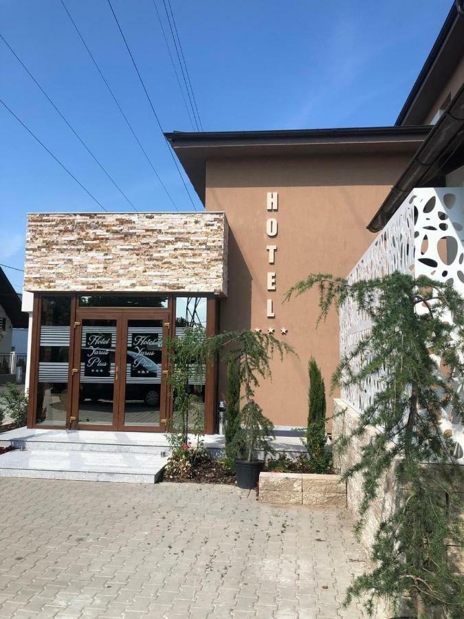 Hotel Yarus Plus Ploiesti Luaran gambar