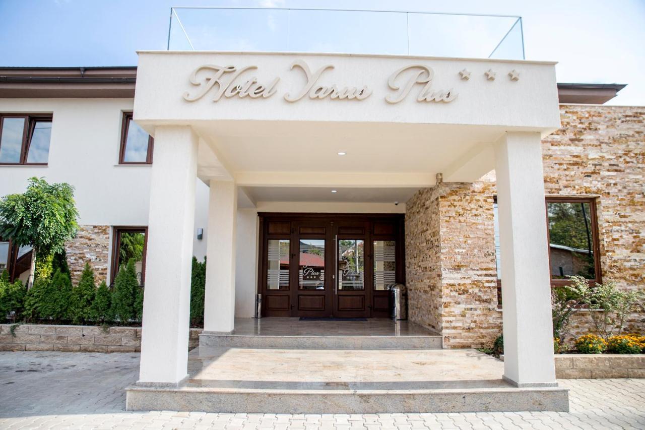 Hotel Yarus Plus Ploiesti Luaran gambar